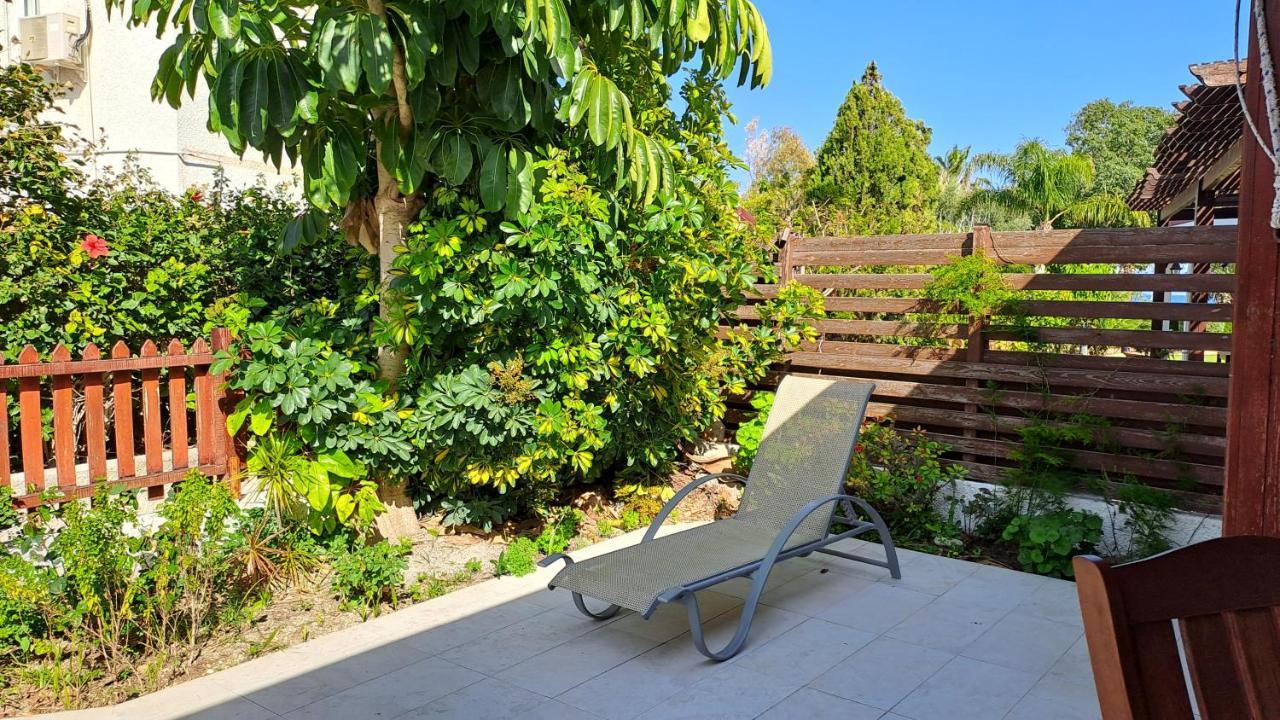 Relaxing Seaside Manors Apartment Ларнака Екстериор снимка