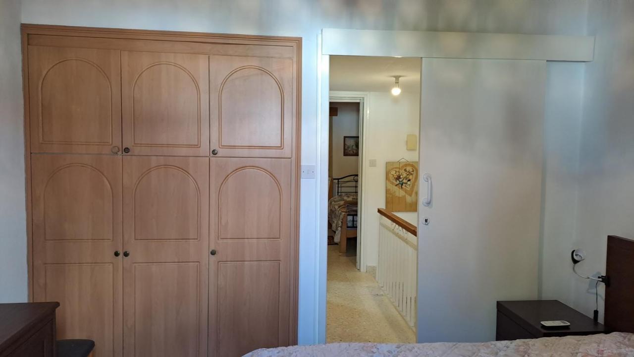 Relaxing Seaside Manors Apartment Ларнака Екстериор снимка