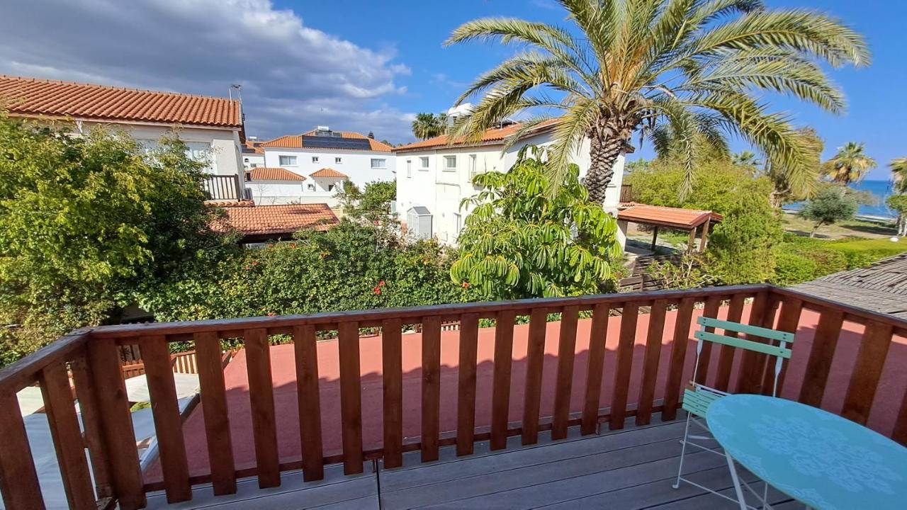Relaxing Seaside Manors Apartment Ларнака Екстериор снимка